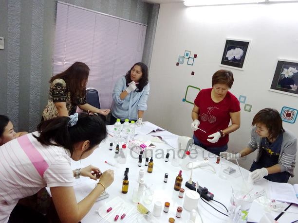การทำเครื่องสำอางบำรุงผิวหน้ารูปแบบเมโมรี่ (Memory Skin Care ) By A Chance Learning